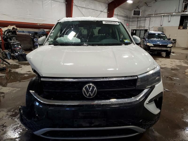 2022 Volkswagen Taos se