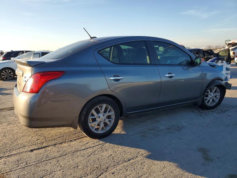 2019 Nissan Versa sv