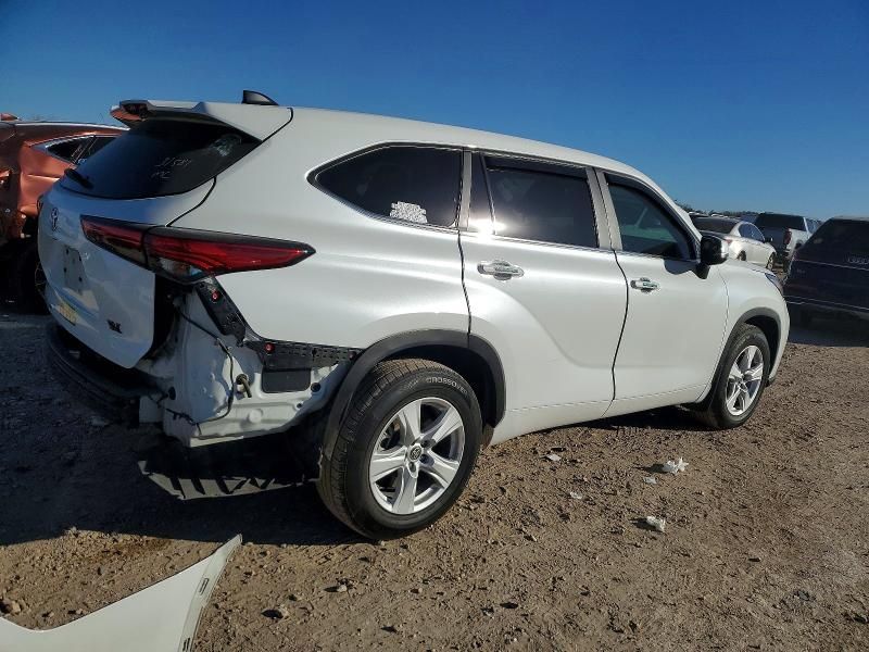 2023 Toyota Highlander l
