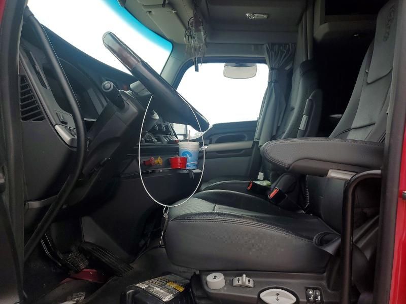 2024 Kenworth Construction T680