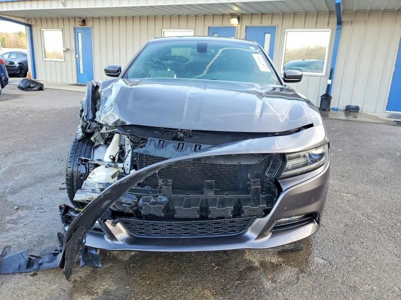 2015 Dodge Charger sxt