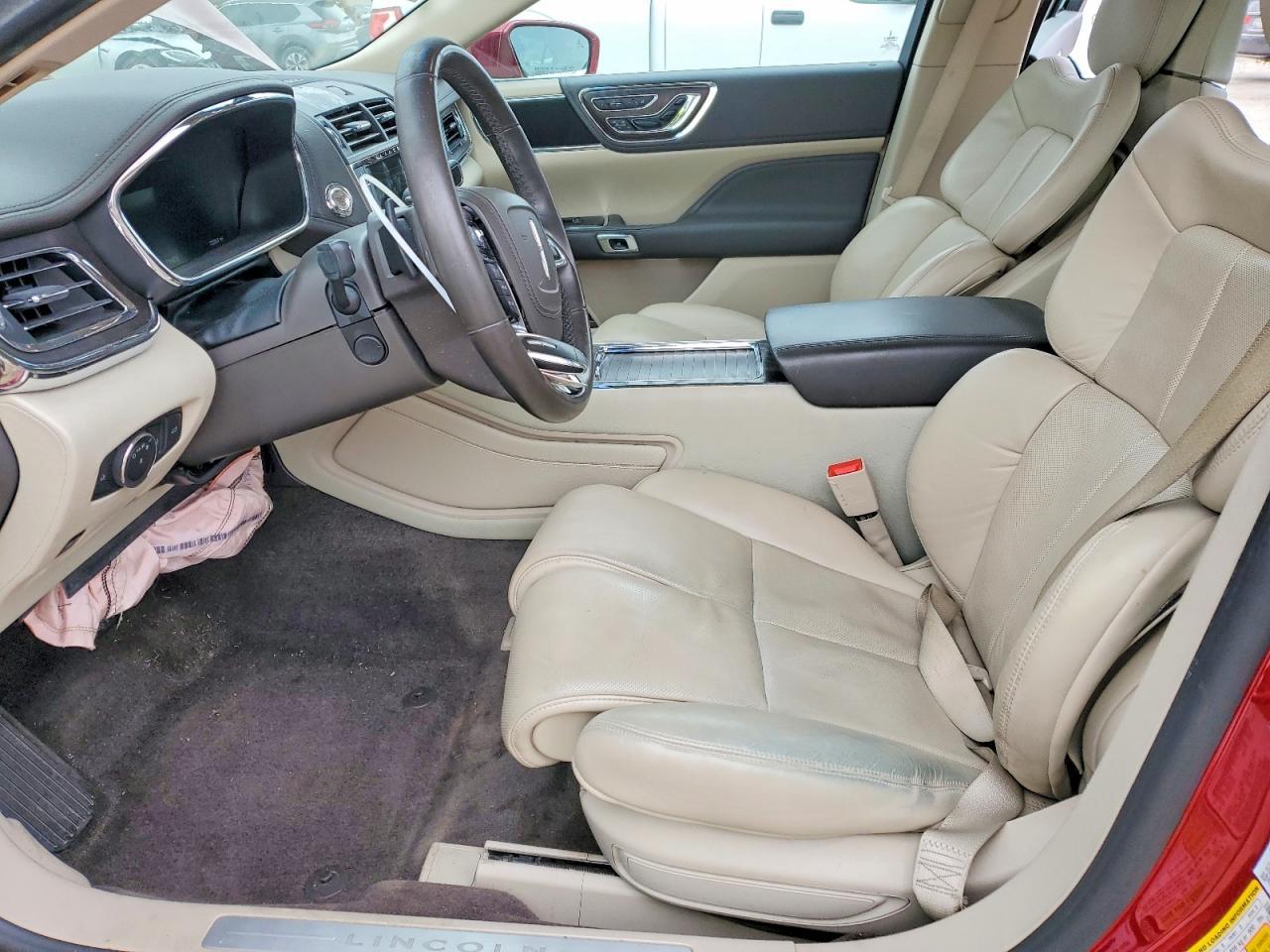 2017 Lincoln Continental Select