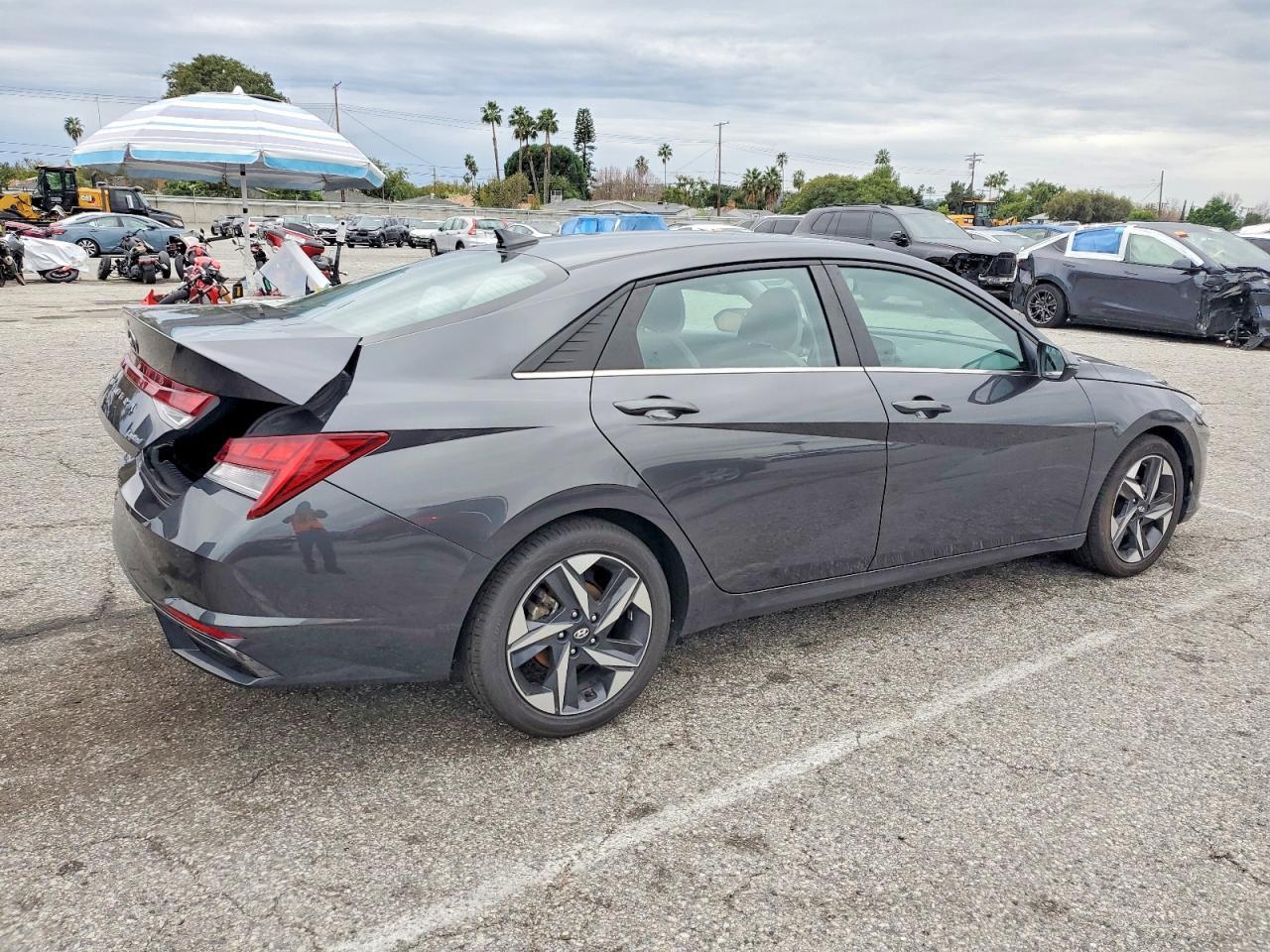 2022 Hyundai Elantra Limited