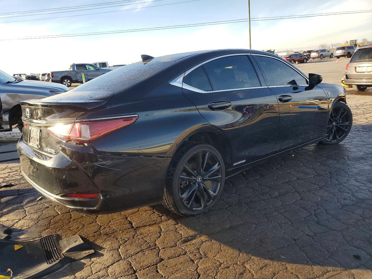 2022 Lexus Es 300h Base