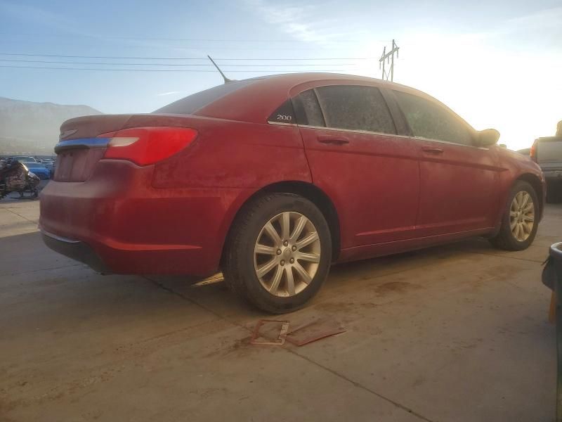 2013 Chrysler 200 Touring