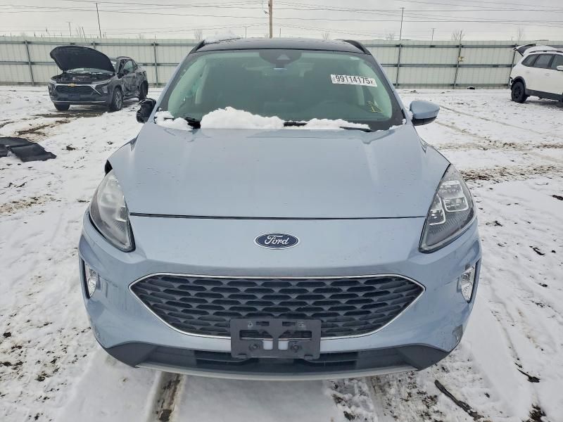 2022 Ford Escape Titanium