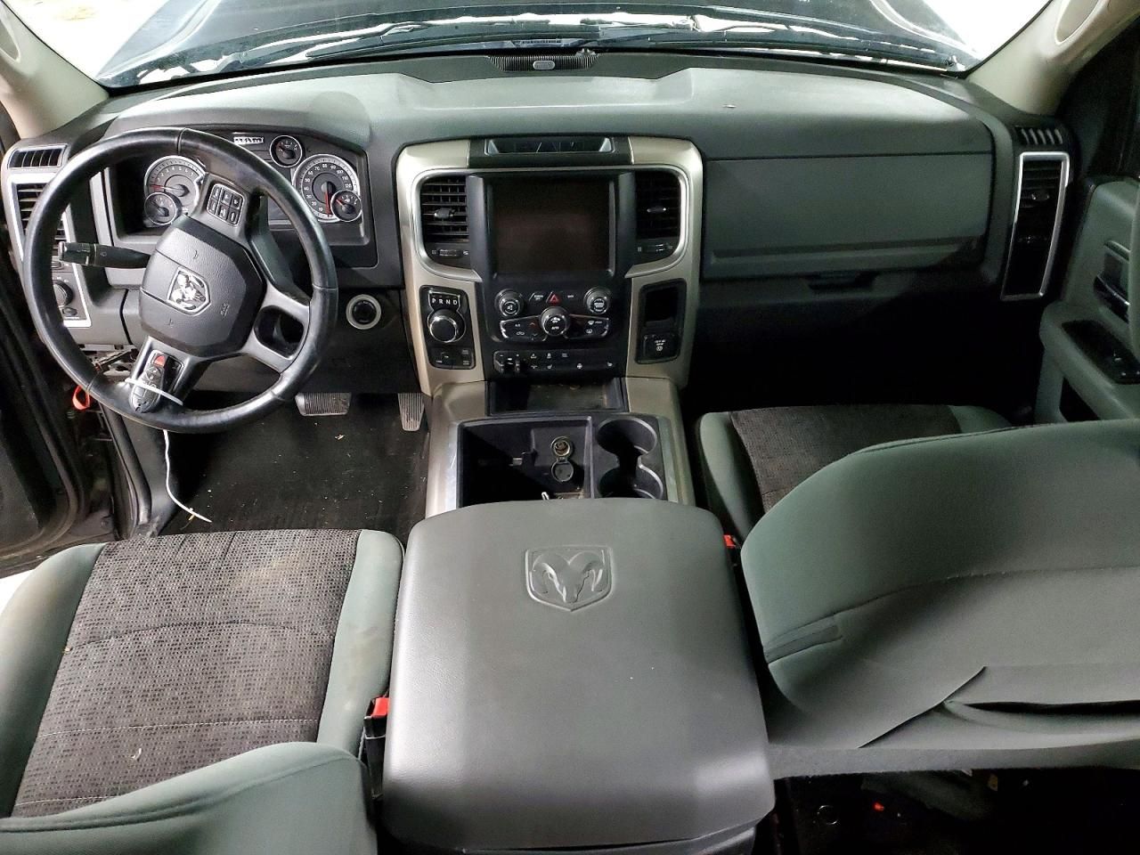 2015 Dodge Ram 1500 slt