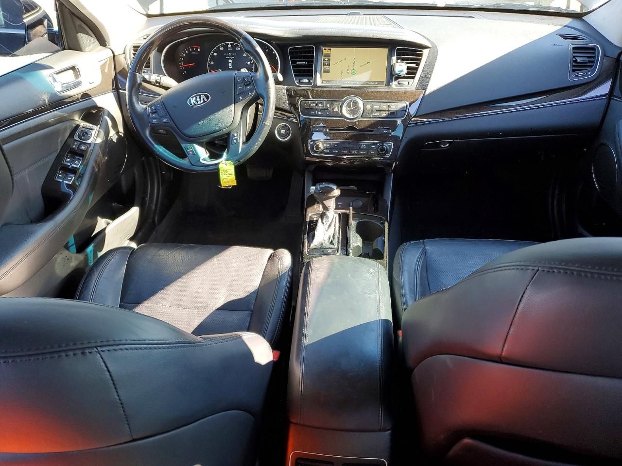 2015 KIA Cadenza Premium