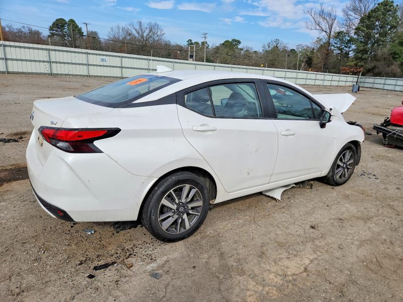 2020 Nissan Versa sv