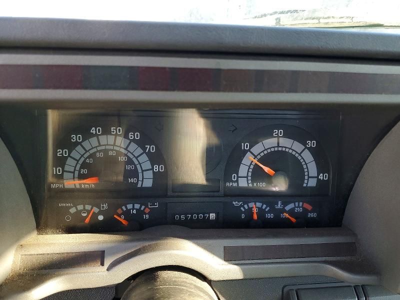 1999 Chevrolet C7500 Flatbed Truck