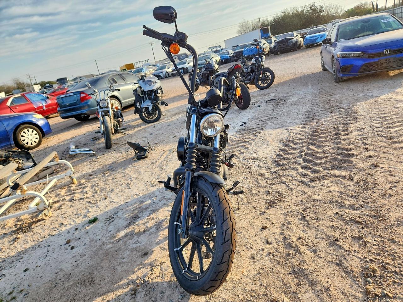 2017 Harley-Davidson XL883 Iron 883