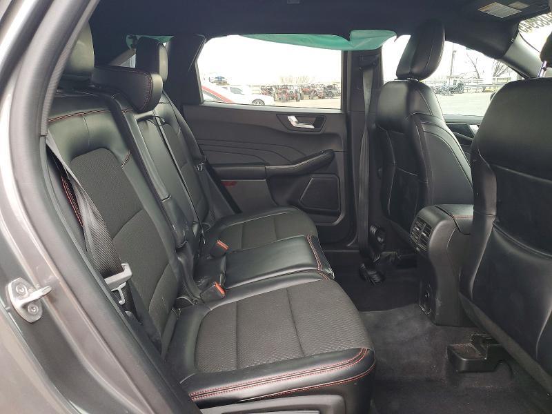 2023 Ford Escape st Line