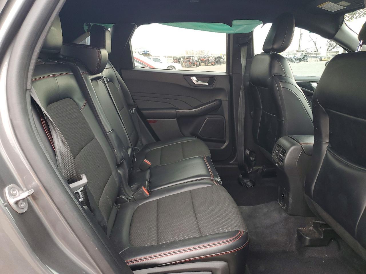 2023 Ford Escape st Line