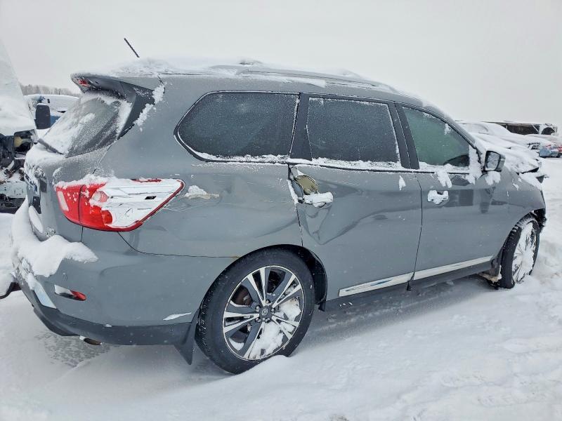 2017 Nissan Pathfinder s