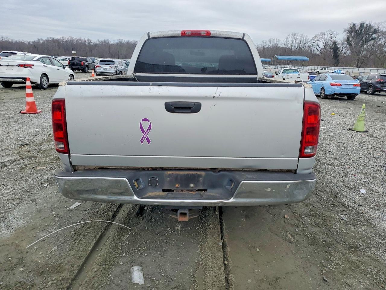 2004 Dodge RAM 1500 ST