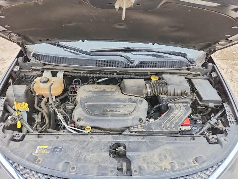 2020 Chrysler Voyager lx