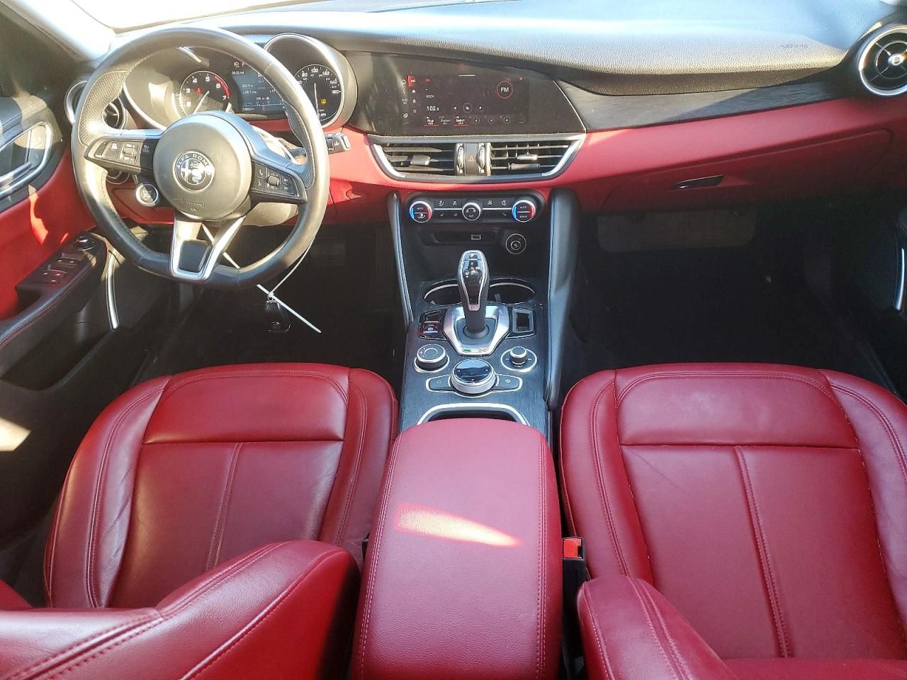 2021 Alfa Romeo Giulia Sport