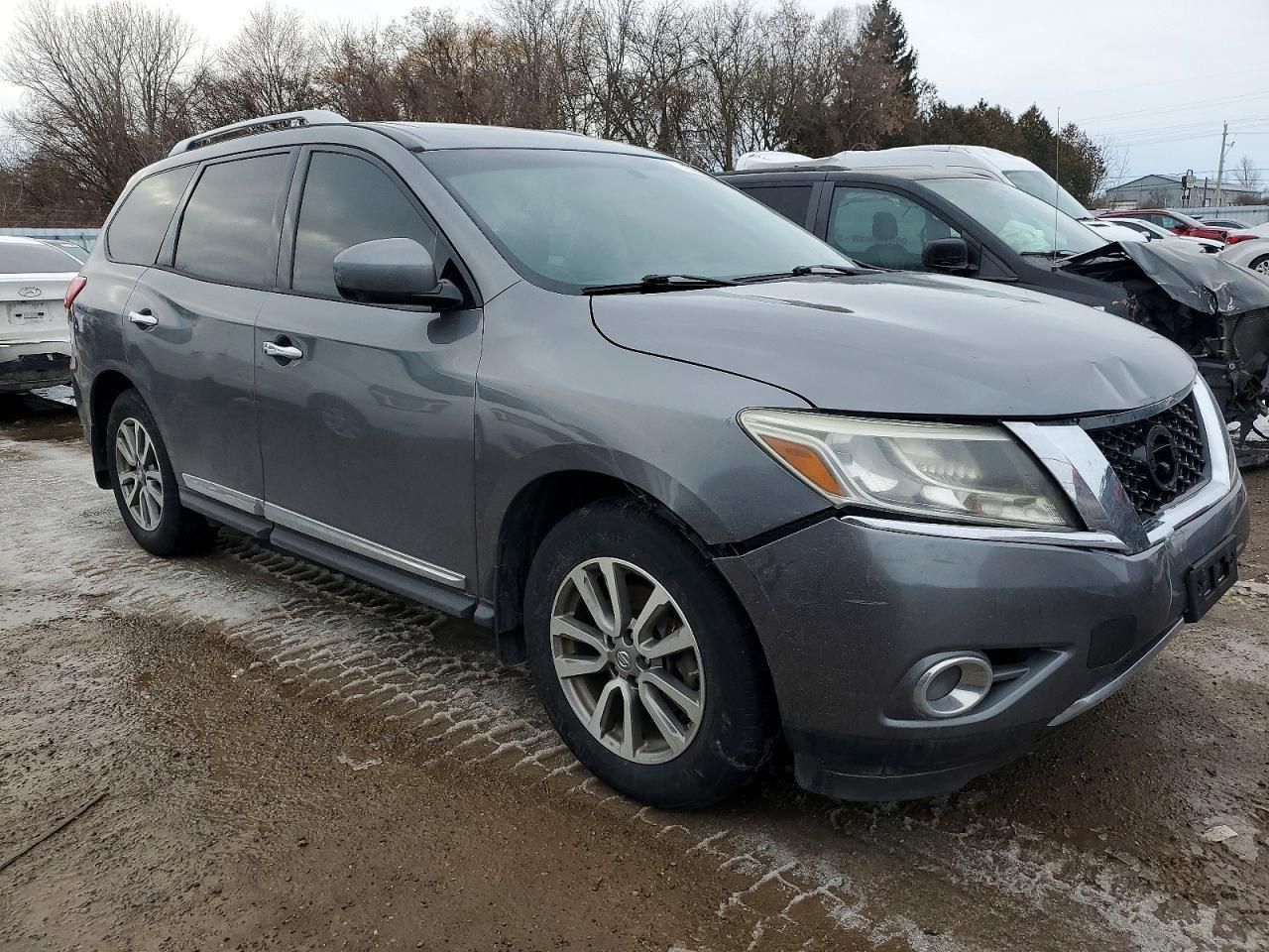 2015 Nissan Pathfinder s