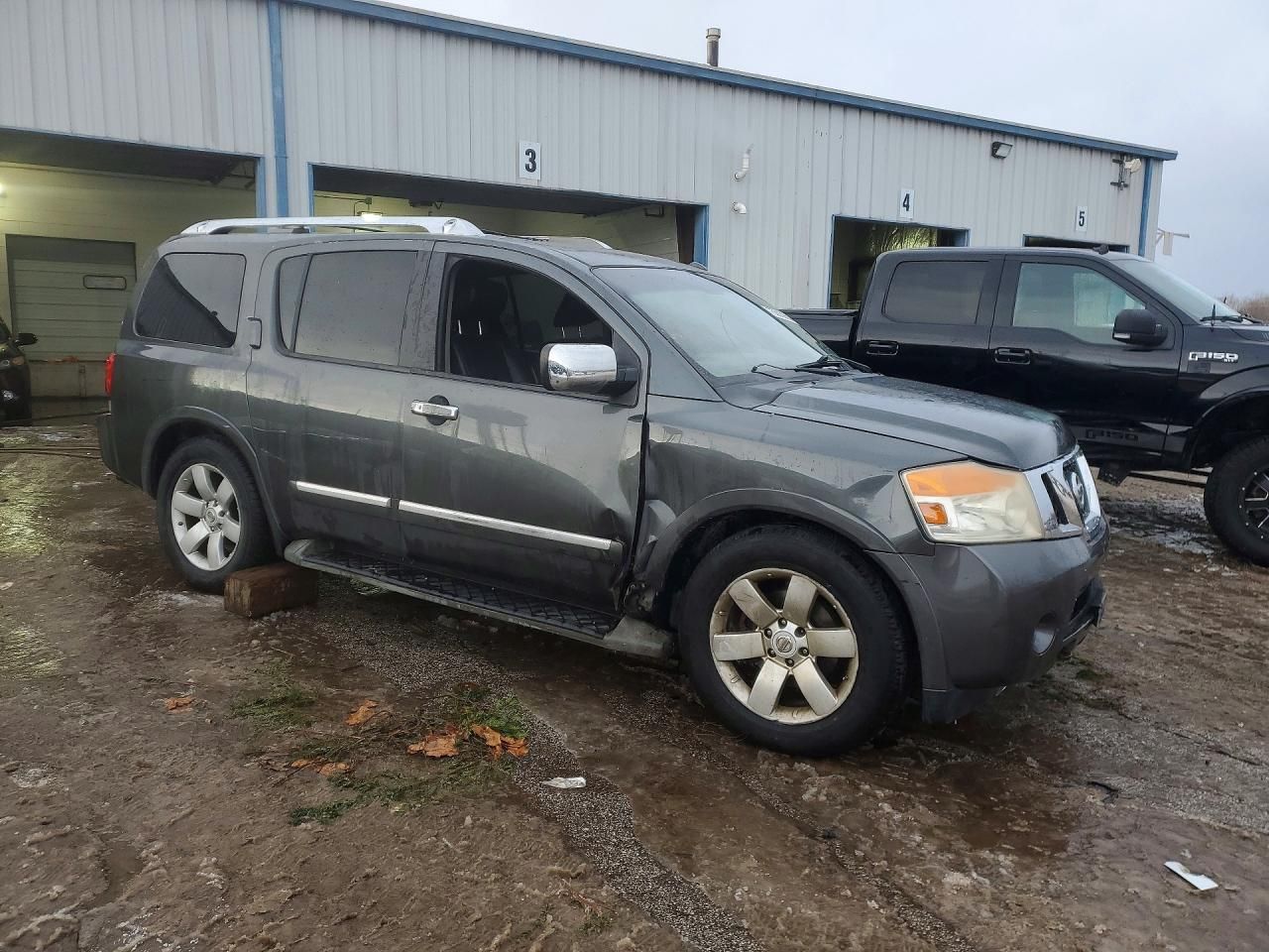 2011 Nissan Armada sv