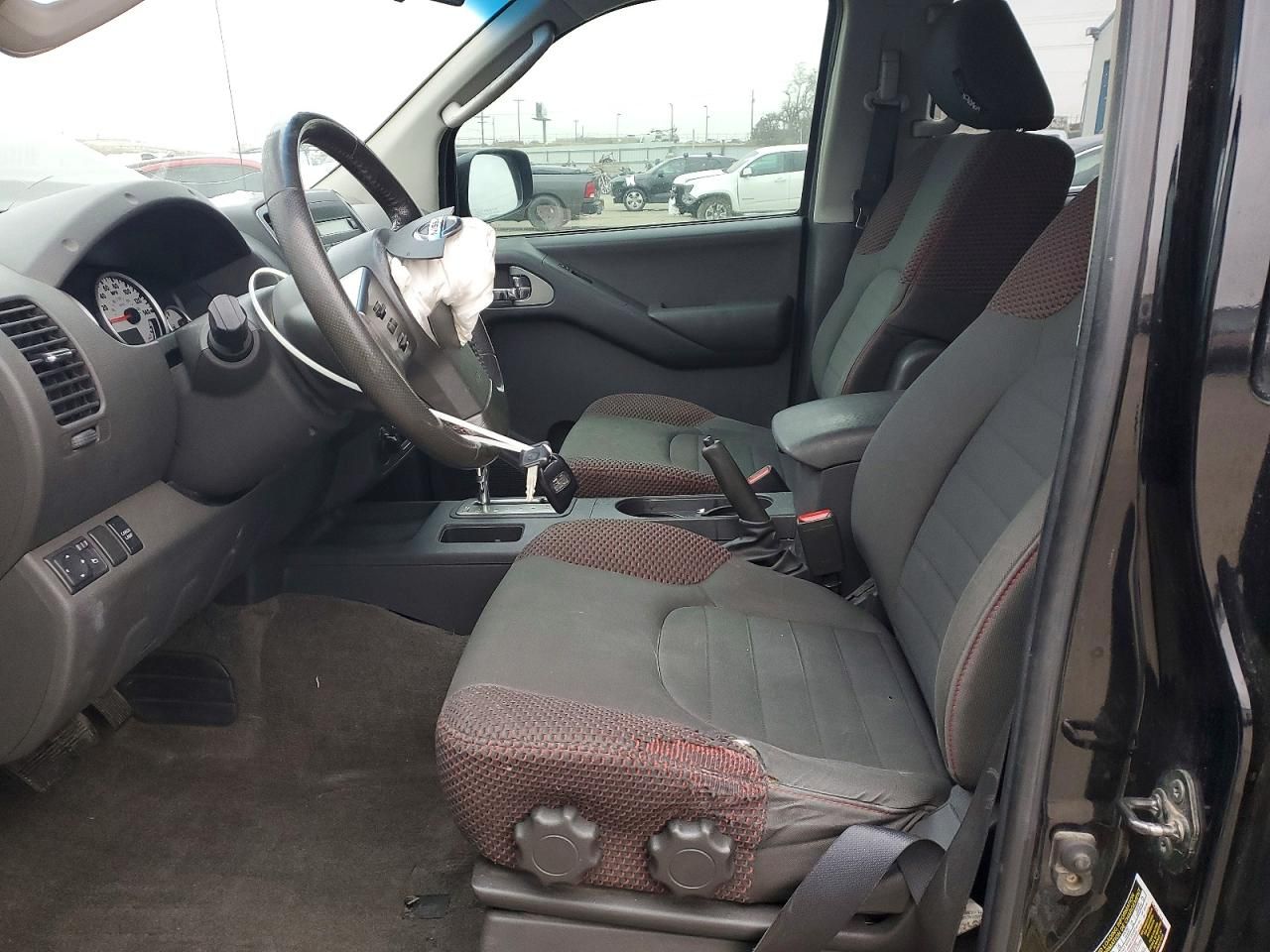 2009 Nissan Frontier Crew cab se