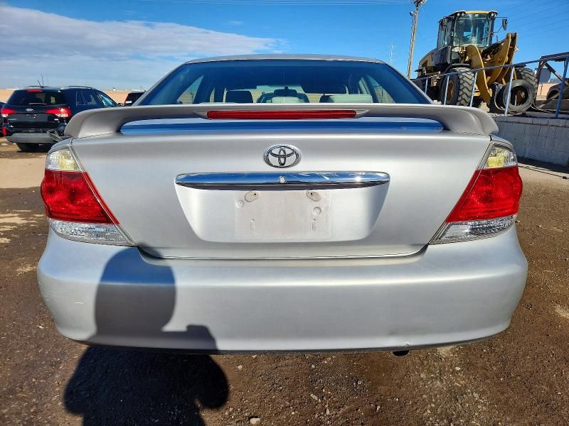 2006 Toyota Camry le