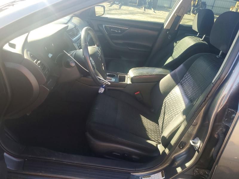 2017 Nissan Altima sv