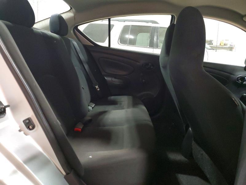 2014 Nissan Versa s