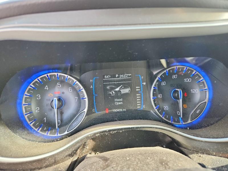 2017 Chrysler Pacifica Touring l