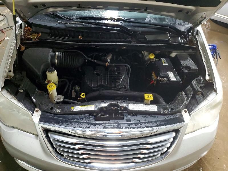 2012 Chrysler Town & Country Touring