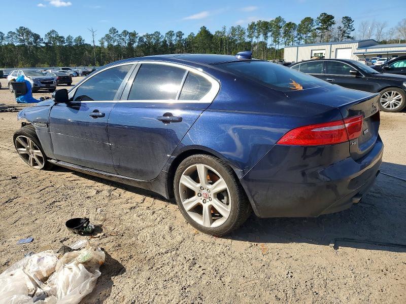 2017 Jaguar Xe Prestige