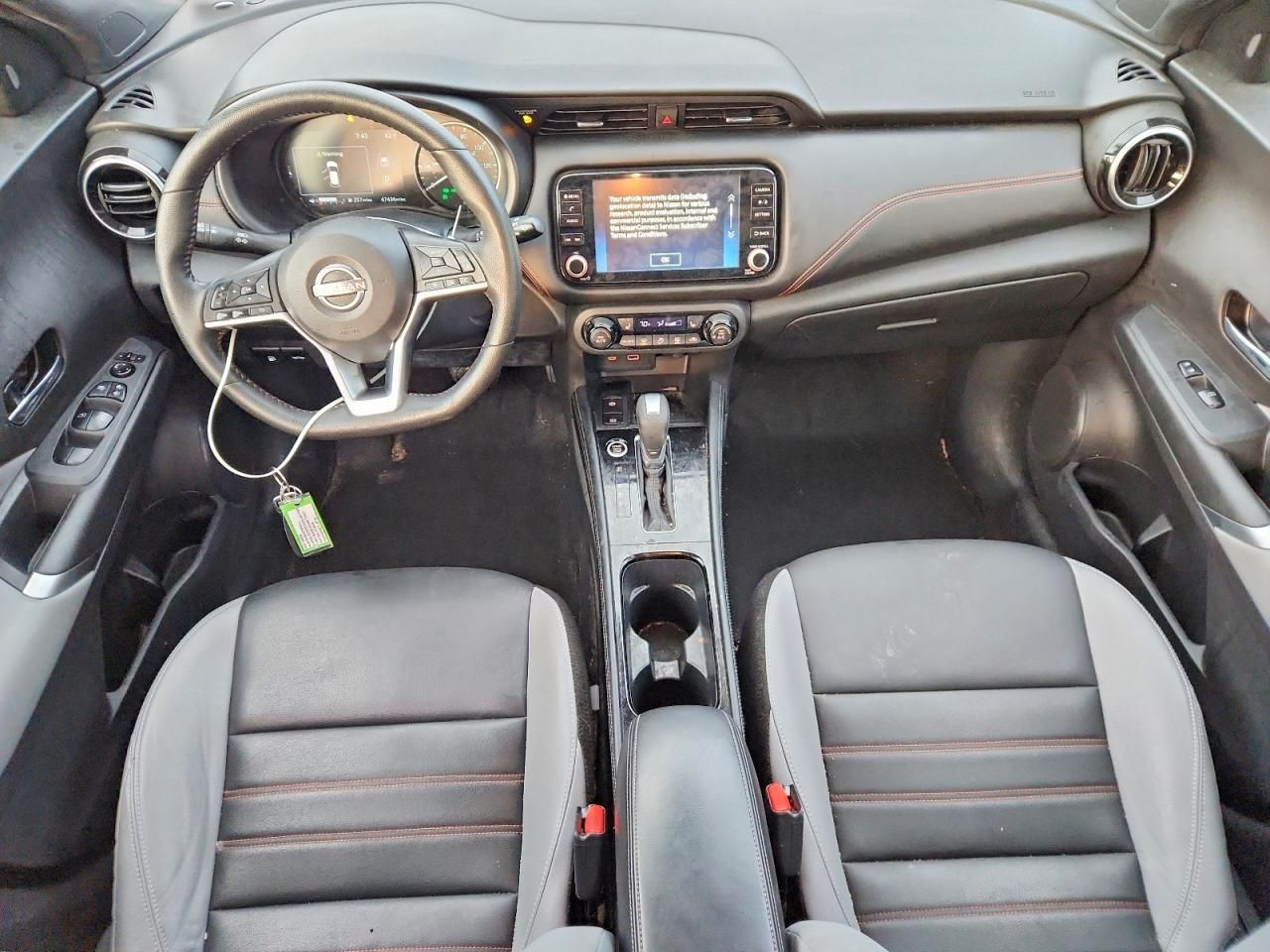 2023 Nissan Kicks sr