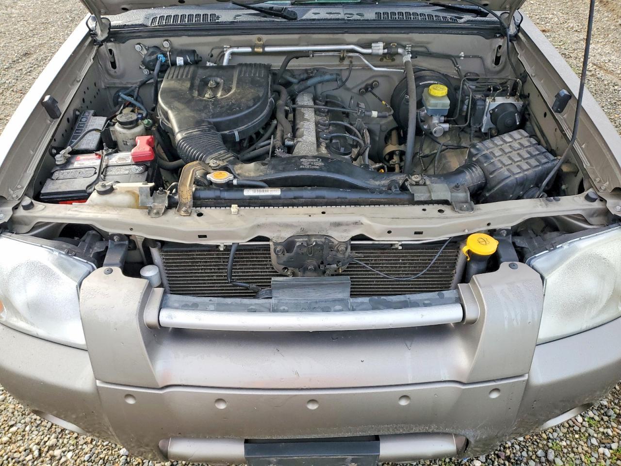 2004 Nissan Frontier King cab xe