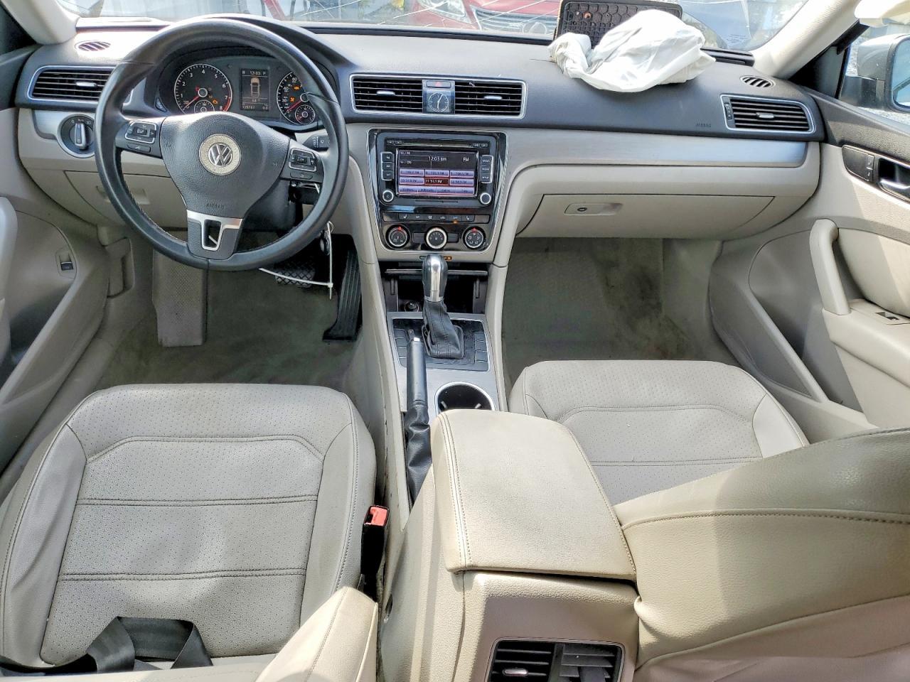 2014 Volkswagen Passat se