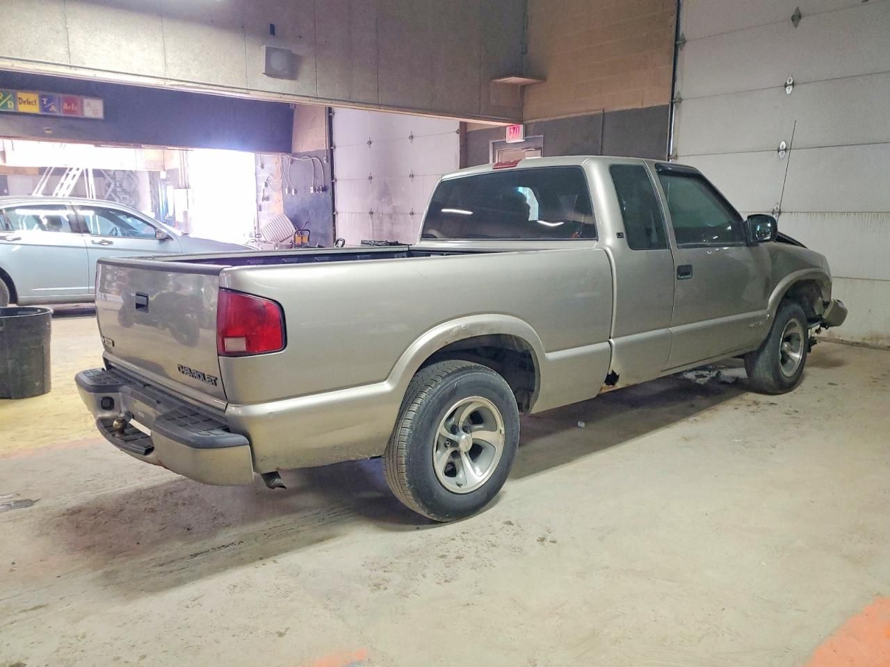 2001 Chevrolet S Truck S10