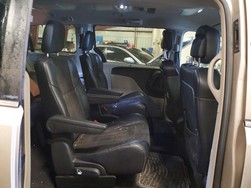 2014 Chrysler Town & Country Touring l