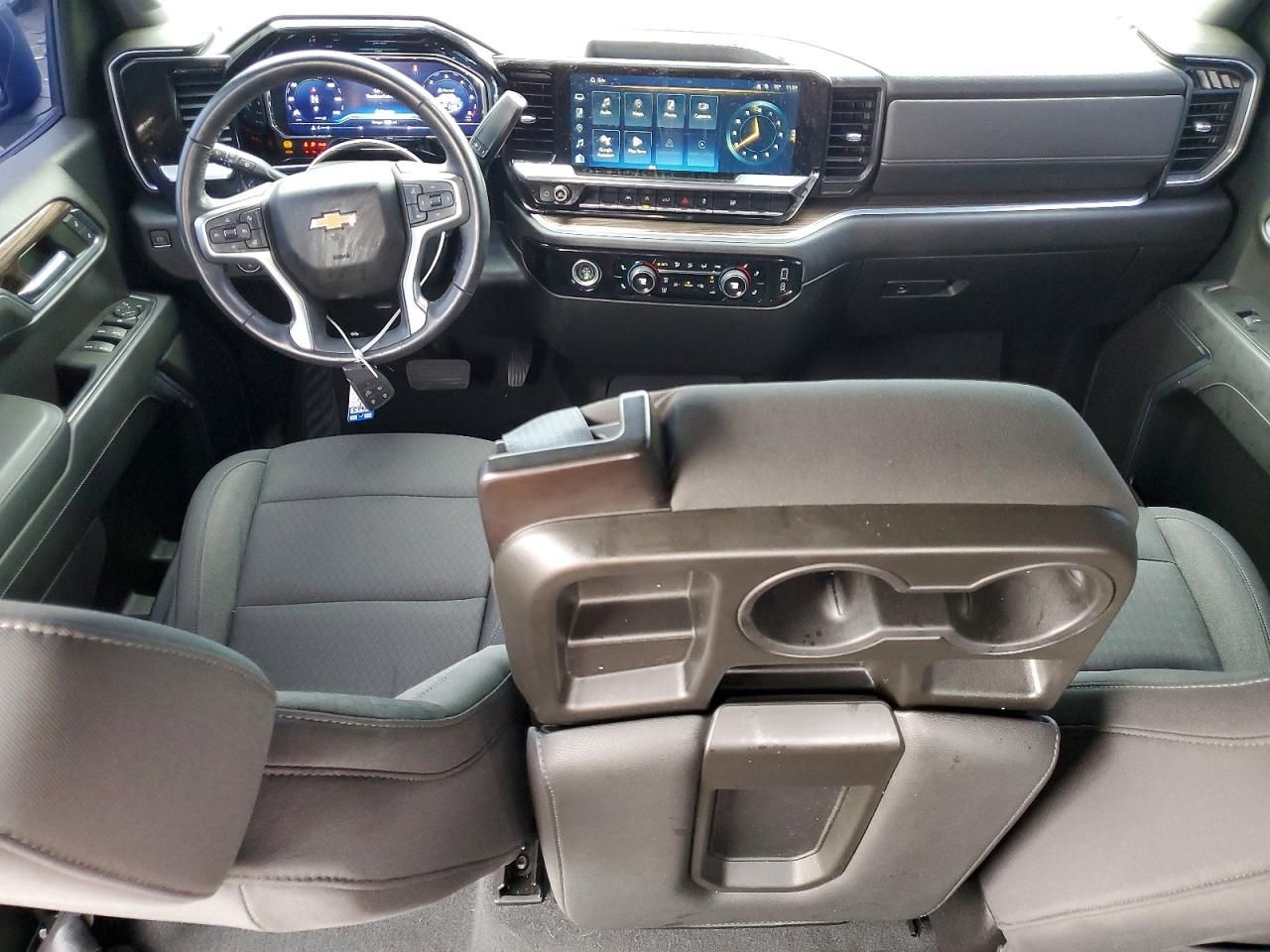 2022 Chevrolet Silverado C1500 lt