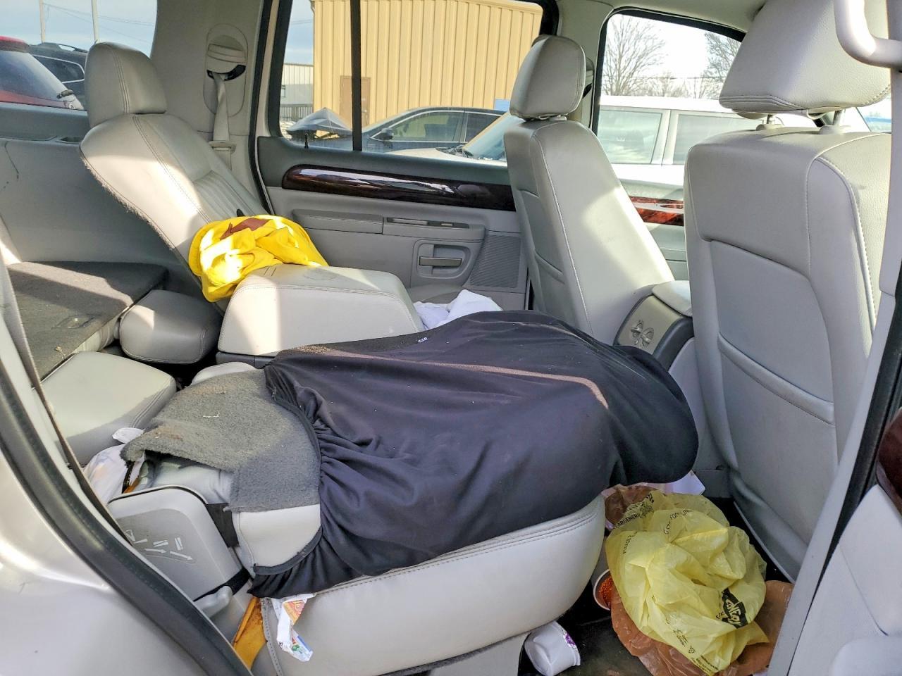2005 Lincoln Aviator