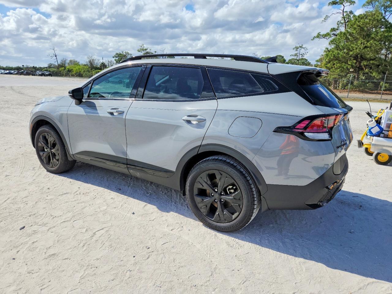 2025 KIA Sportage x Line
