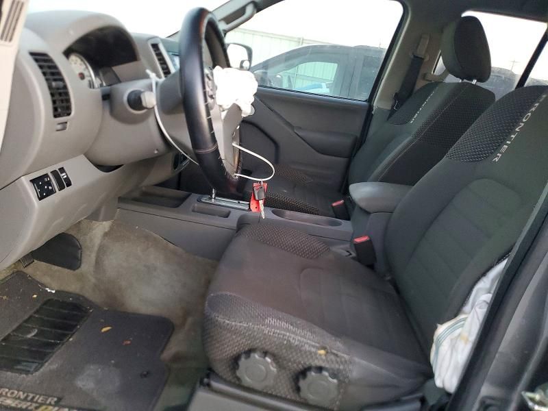 2016 Nissan Frontier s