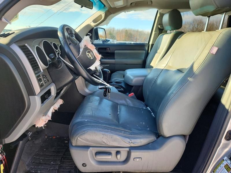 2012 Toyota Sequoia SR5