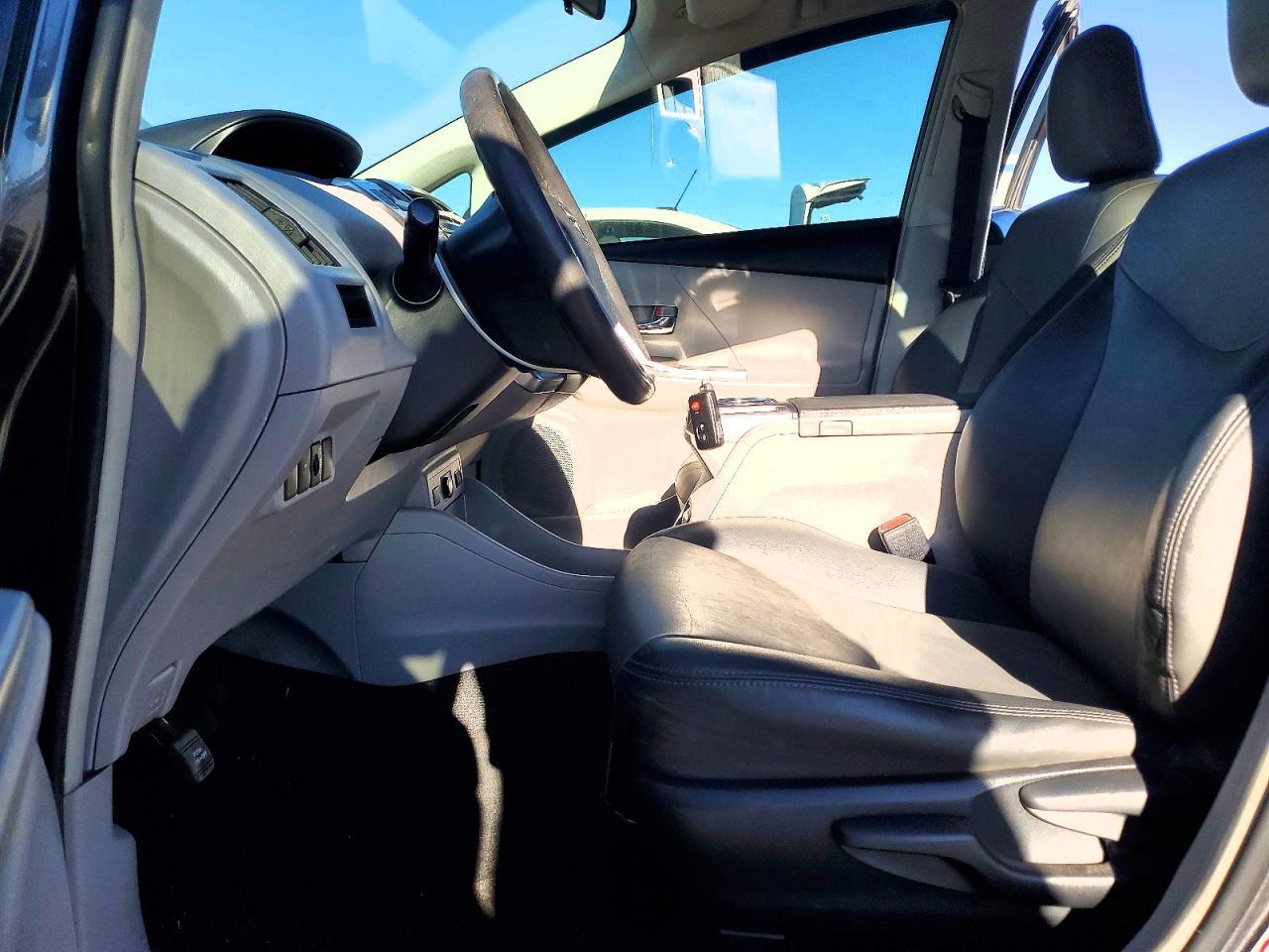2016 Toyota Prius v