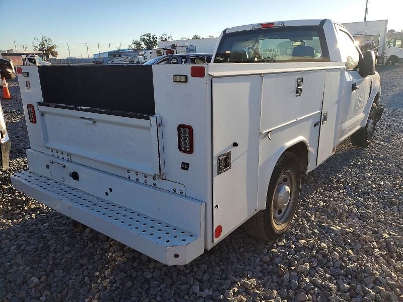2017 Ford F250 Super Duty Utility / Service Truck