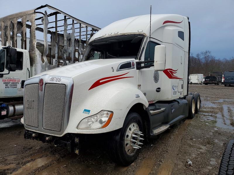 2020 Kenworth T680 Semi Truck