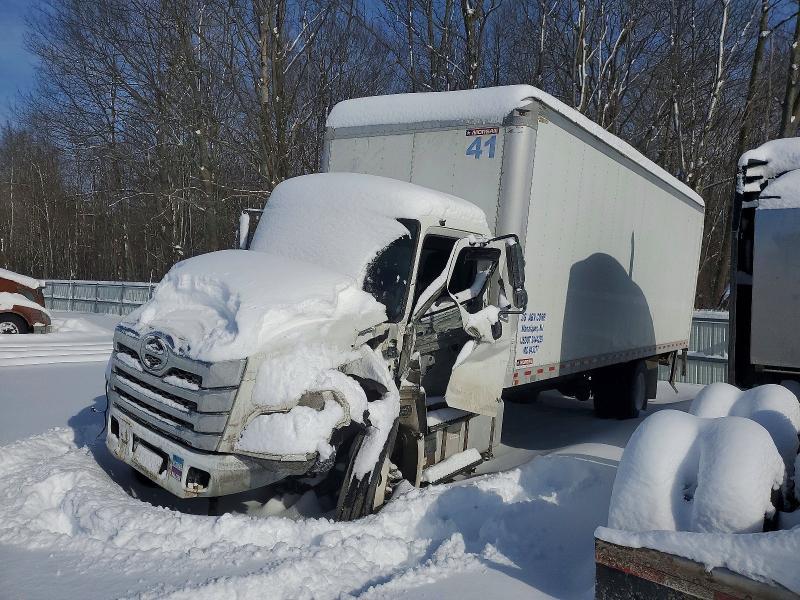 2021 Hino L6 box Truck