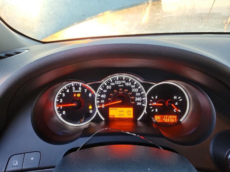 2010 Niss Altima Base