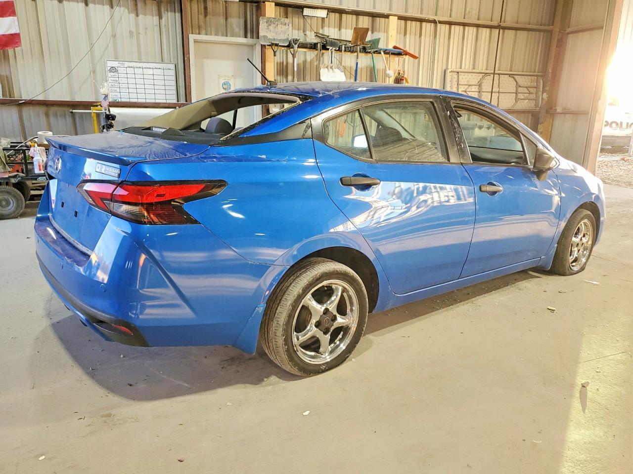 2022 Nissan Versa s