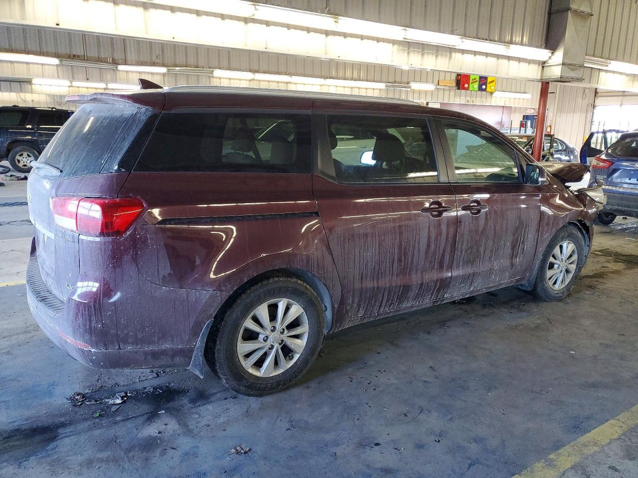 2016 KIA Sedona lx