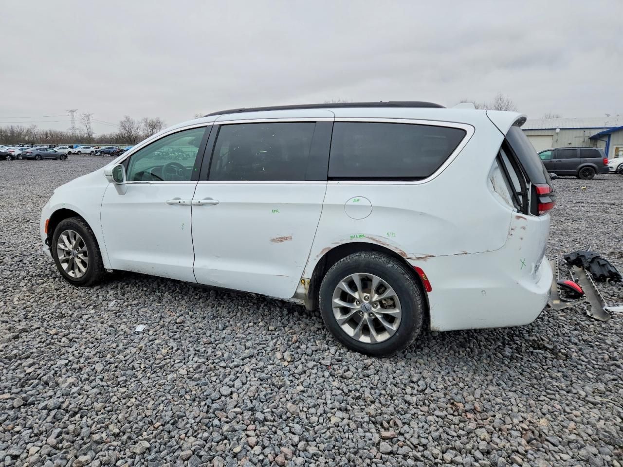 2022 Chrysler Pacifica Touring l