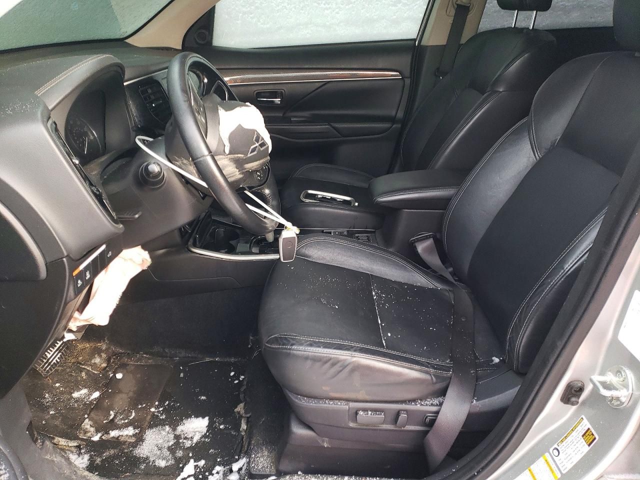 2020 Mitsubishi Outlander se