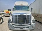 2018 Freightliner Cascadia 125 Semi Truck